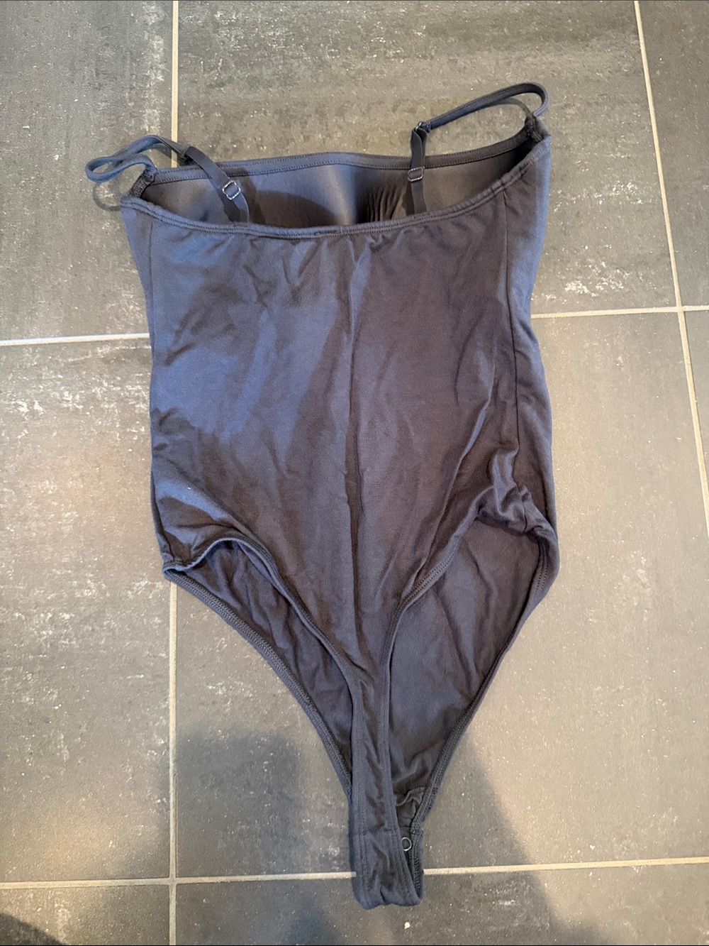 Skims Grey Bodysuit with adjustable straps and shelf bra size XS - Picture 2 of 3